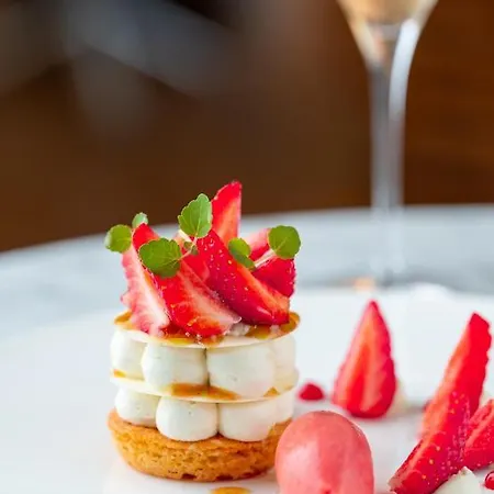 Le Saint-james Hotel