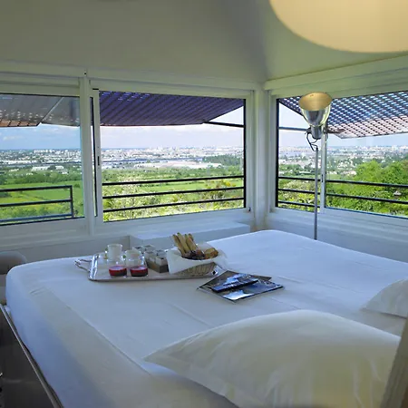 Hotel Le Saint-james 4*