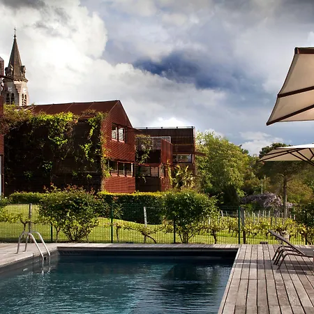 Le Saint-james Hotel 4*