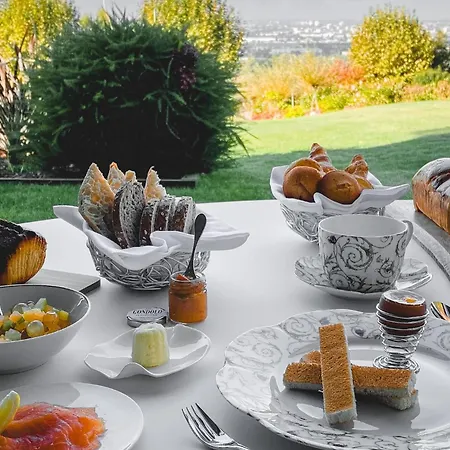 Le Saint-james Hotel