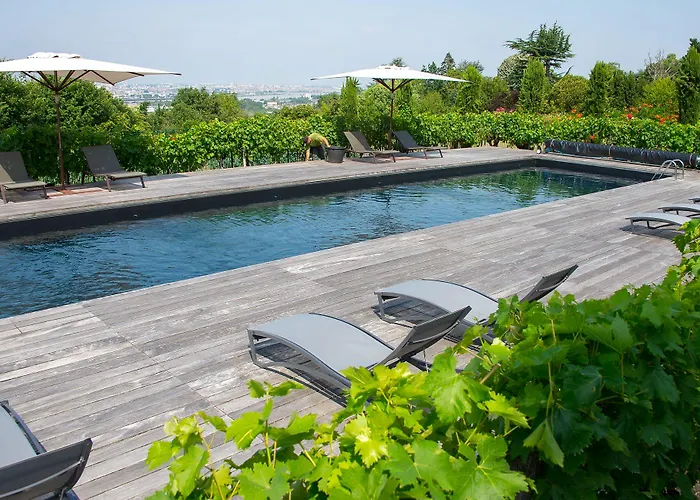 Le Saint-james Hotel