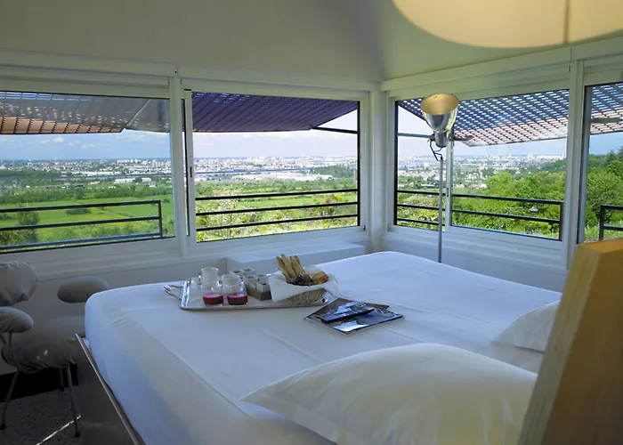 Hotel Le Saint-james 4*