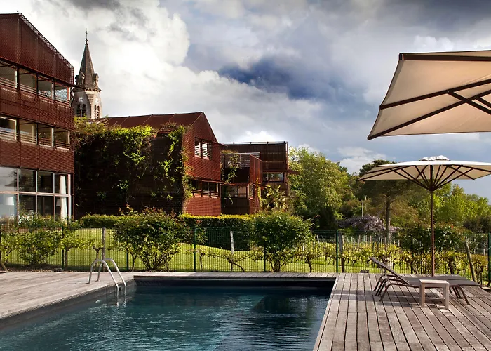 Le Saint-james Hotel 4*