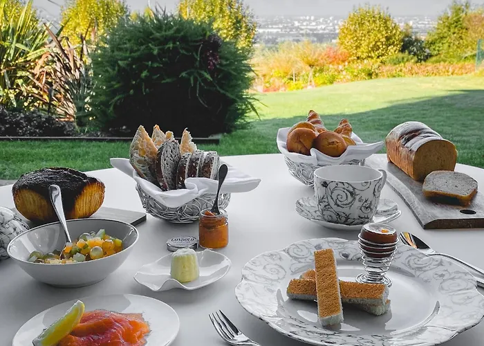 Le Saint-james Hotel